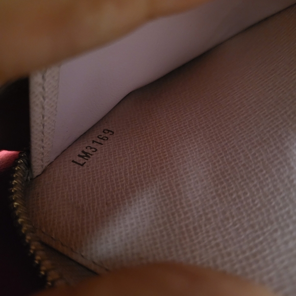Louis Vuitton Damier Azur Zippy Long Wallet Pink..Authentic!! - Picture 11 of 16